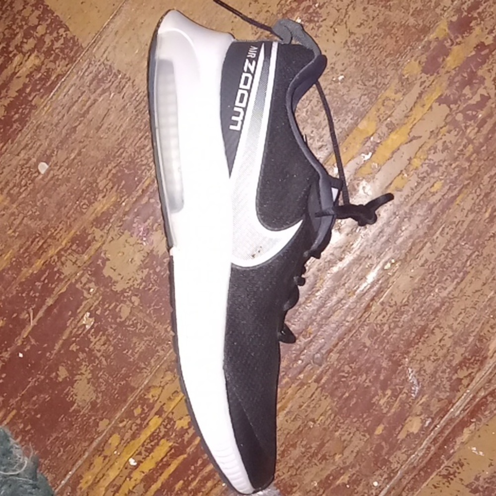 Nike size 7y in boys